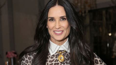 demie moore nue|Demi Moore, aos 56, posa nua depois de três décadas para capa。